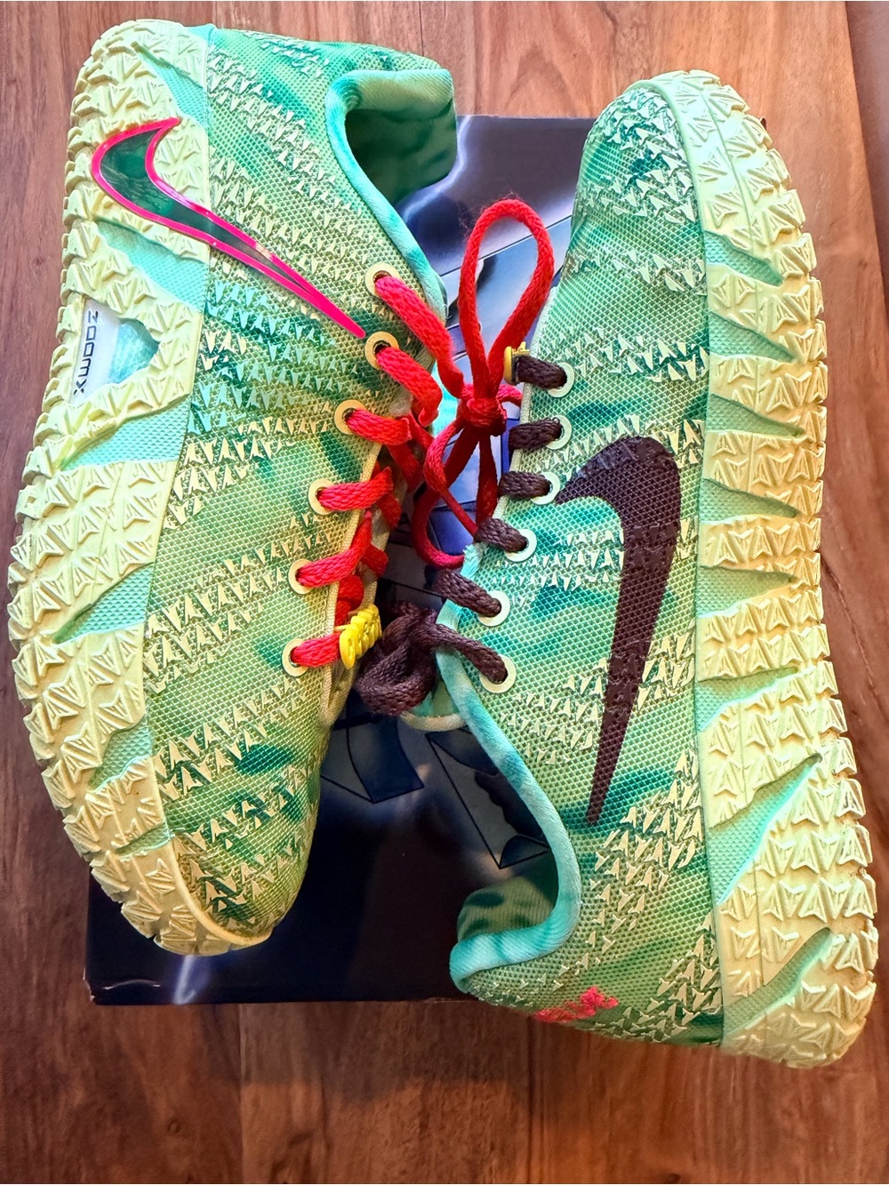 Nike Ja 3 EP 'Spooky Season' Glow In The Dark GS Size 4
